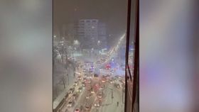 VIDEO Iarna a pus stăpânire pe jumătate de țară! În ce zone au fost închise drumurile și unitățile de învățământ?